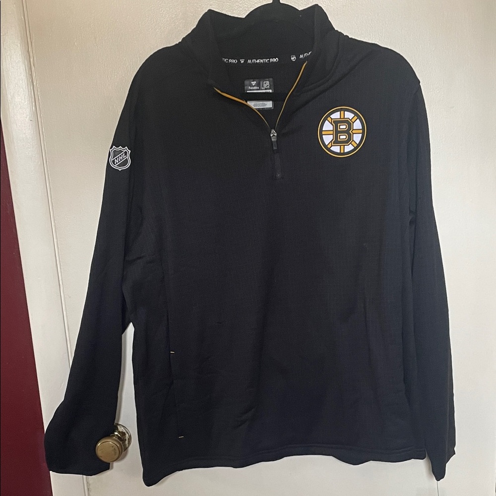 NHL Black quarter Zip-Up Sweater with Boston Bruins logo. Fanatics. 2XL. NWT.